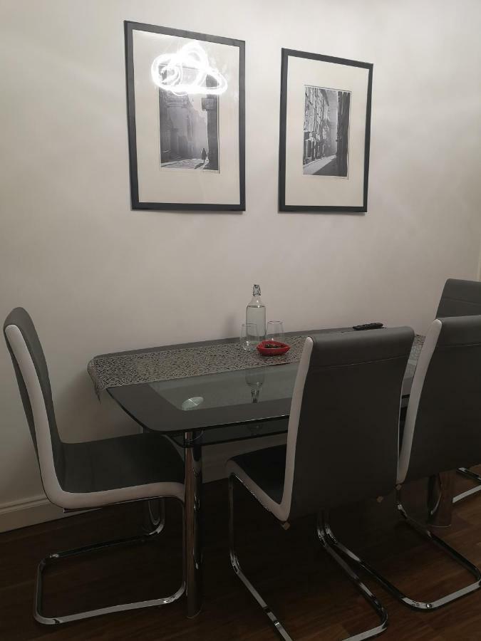 Sleep Well Apartment Glasgow Extérieur photo